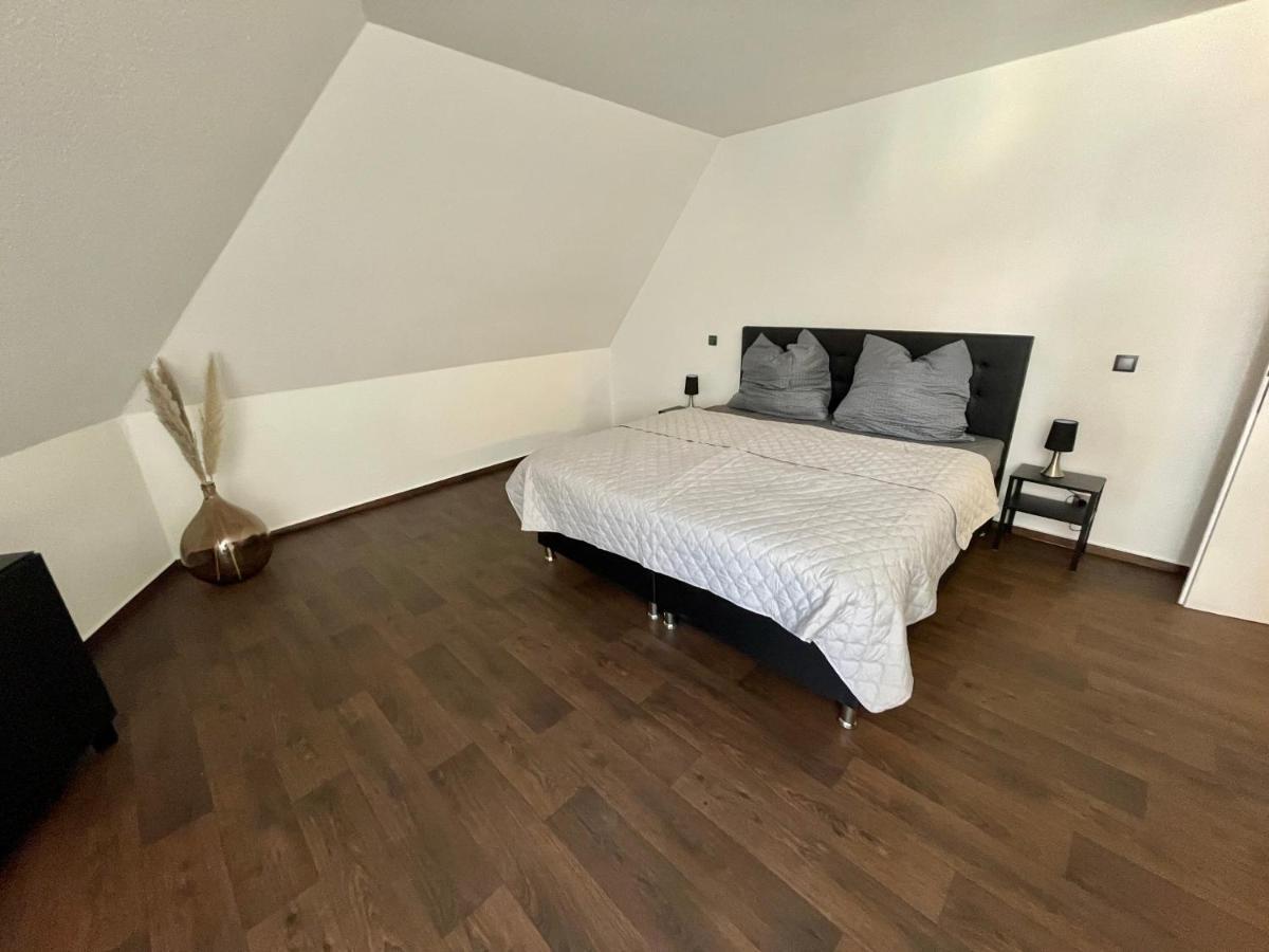 Ferienwohnung Augenblick - Stylisches Apartment In Der Besten Altstadtlage Von Эрфурт Экстерьер фото
