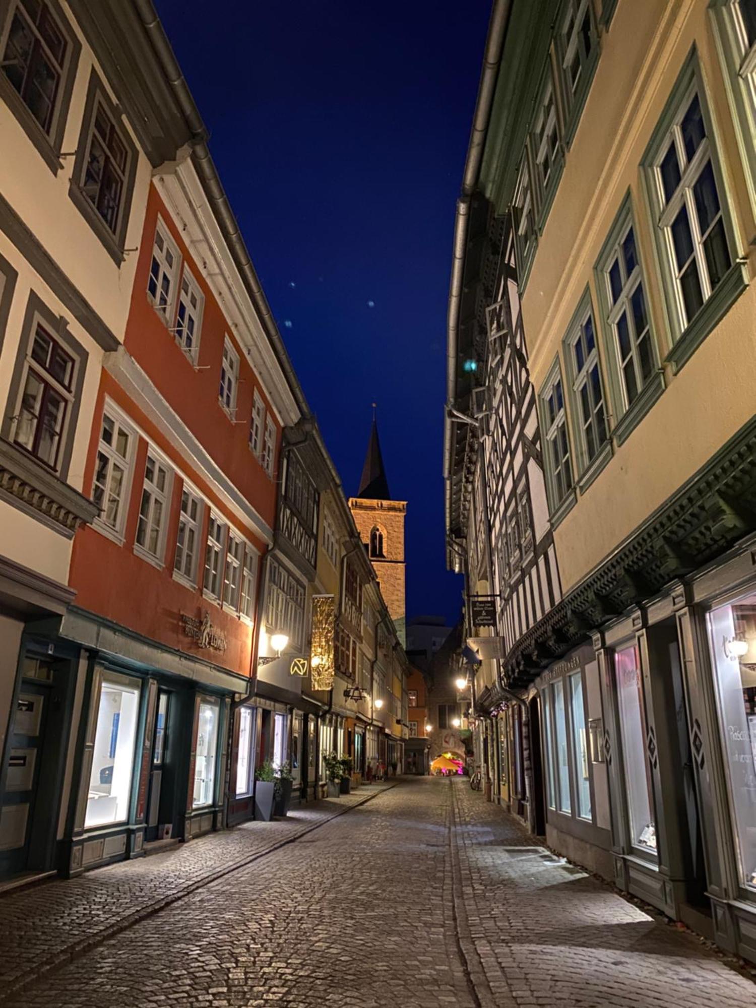 Ferienwohnung Augenblick - Stylisches Apartment In Der Besten Altstadtlage Von Эрфурт Экстерьер фото